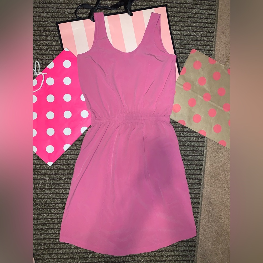 Women’s size 4 Northface Dress. Pink. - Picture 8 of 11